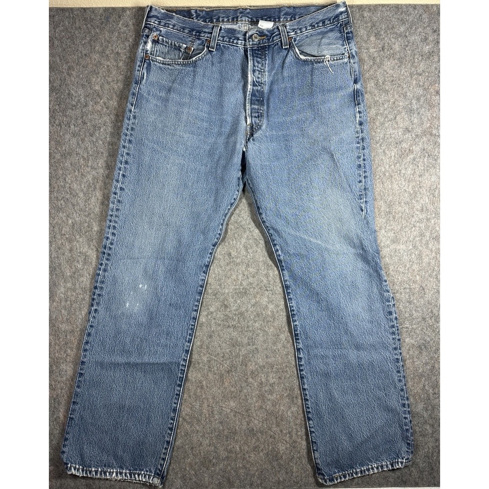 Levi's 501 Jeans Men's W38 L32 Button Fly Blue Denim Straight Leg Distressed